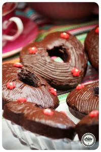 Mini chocolate beetroot cakes